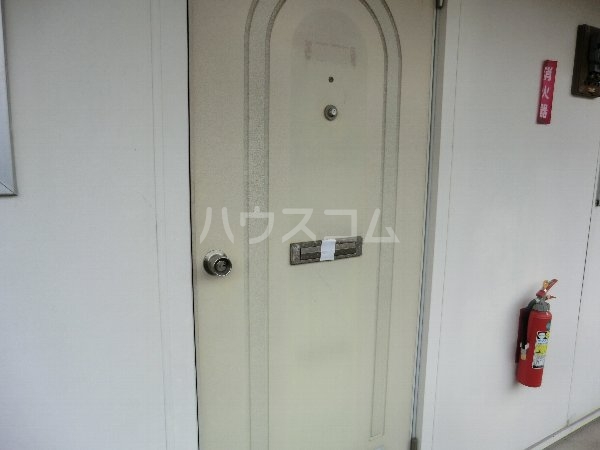 22/23 エントランス