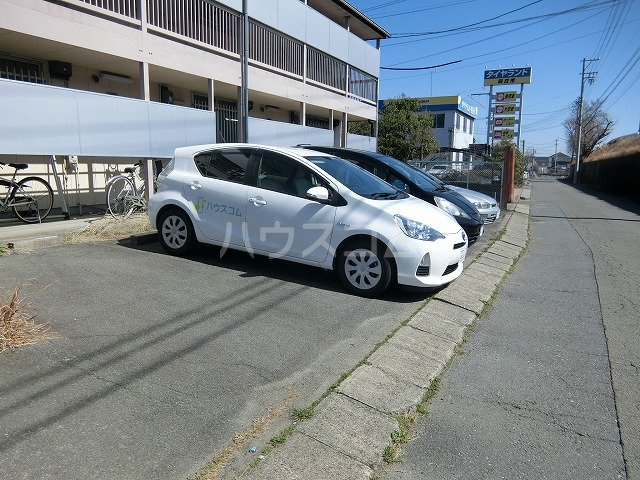 28/30 駐車場