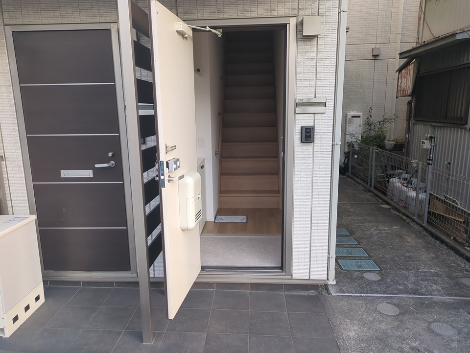 2/3 エントランス