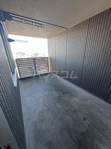 23/30 バルコニー