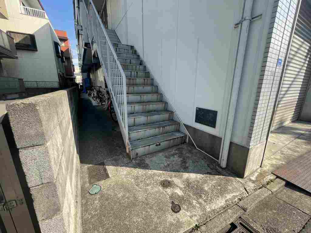 21/24 エントランス