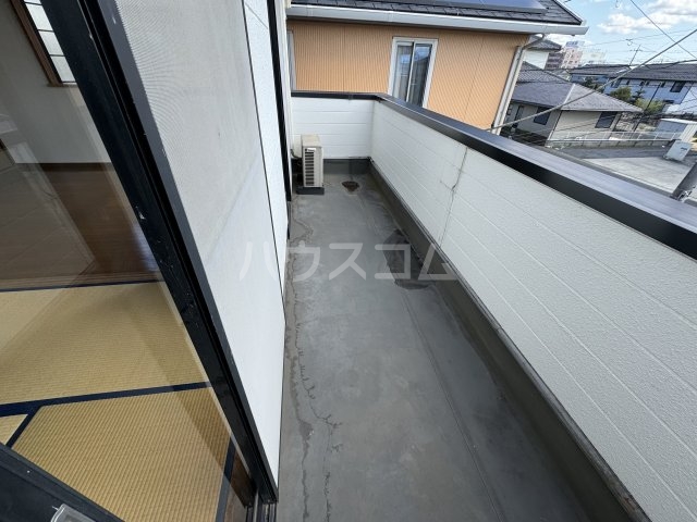 22/27 バルコニー