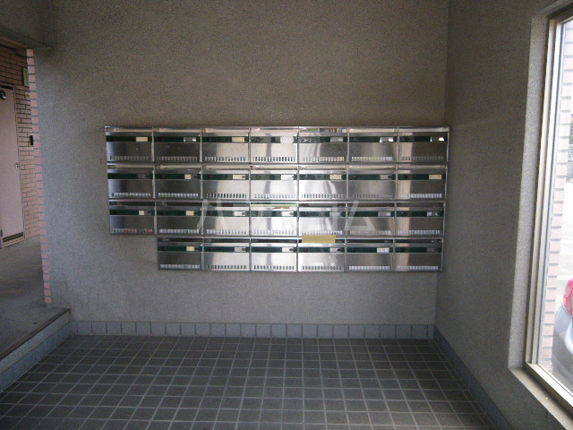 28/29 エントランス