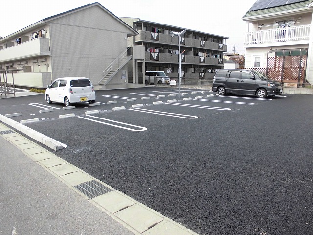 14/15 駐車場
