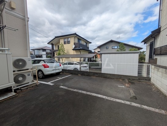 2/7 駐車場