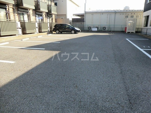 20/22 駐車場