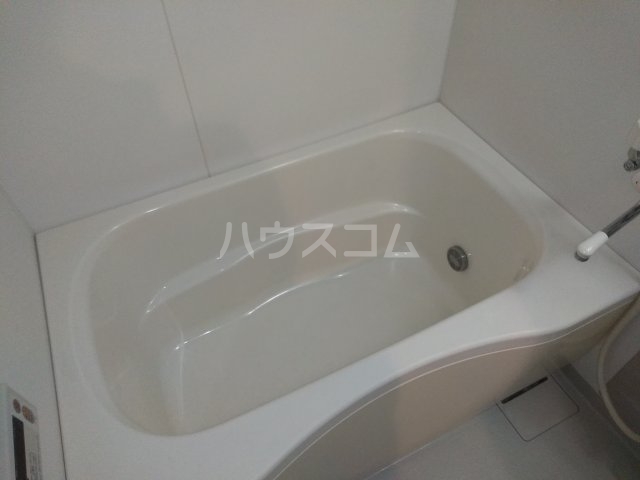 13/30 浴室
