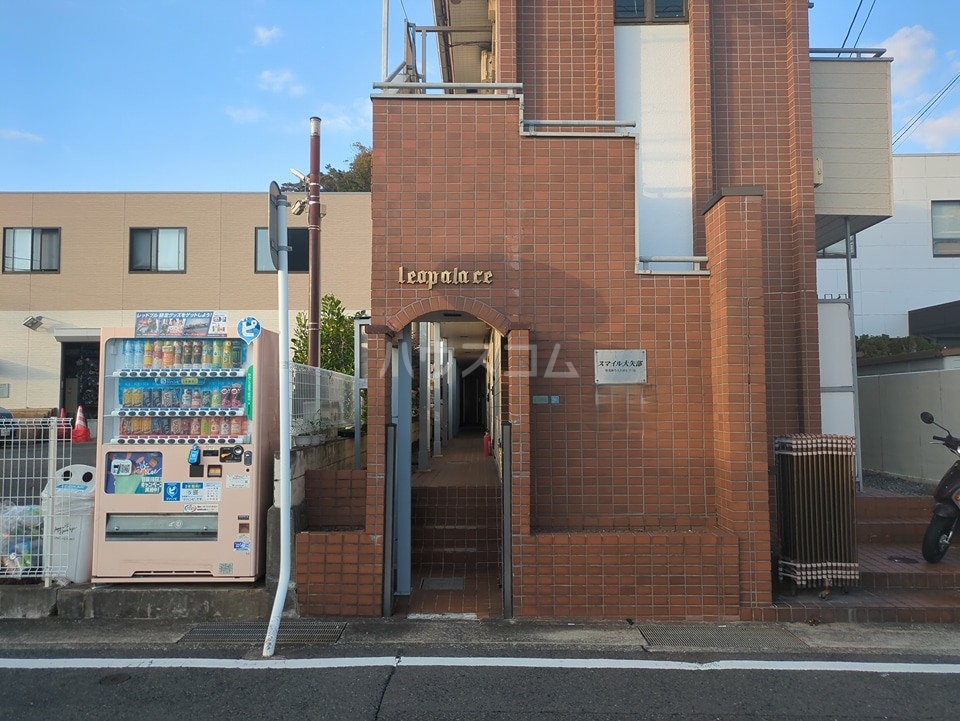 2/2 エントランス