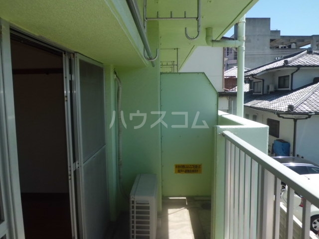 13/23 エントランス