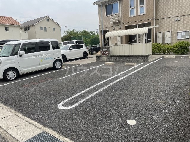 28/30 駐車場