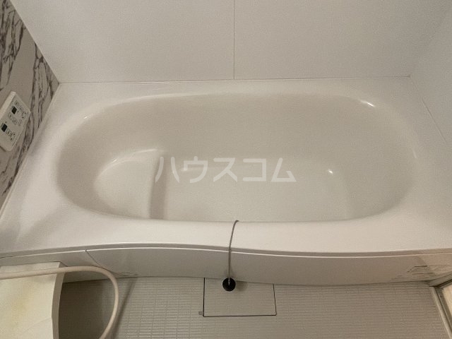 14/30 浴室