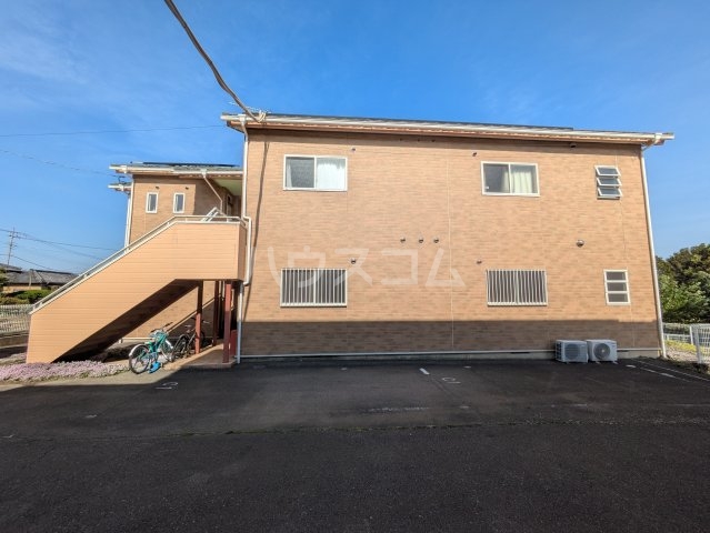 27/28 駐車場