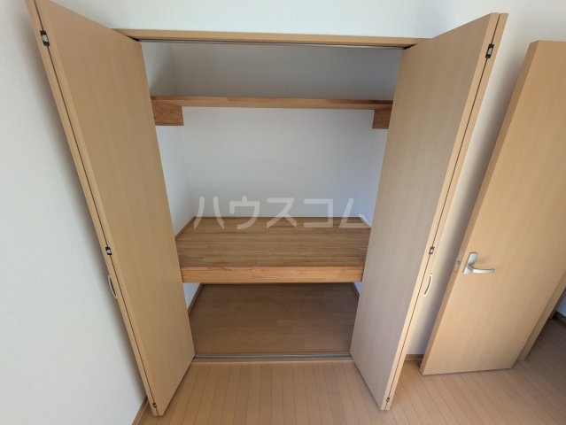 17/28 収納