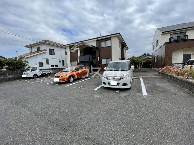 14/23 駐車場