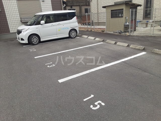 20/30 駐車場
