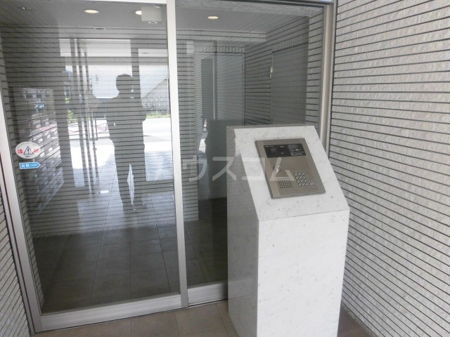 20/22 エントランス