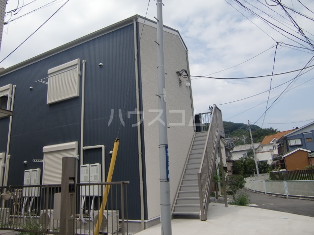 19/23 エントランス