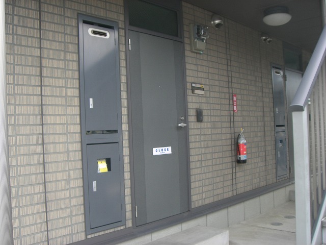 16/26 エントランス