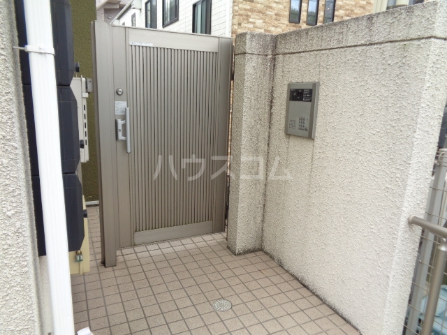 19/24 エントランス