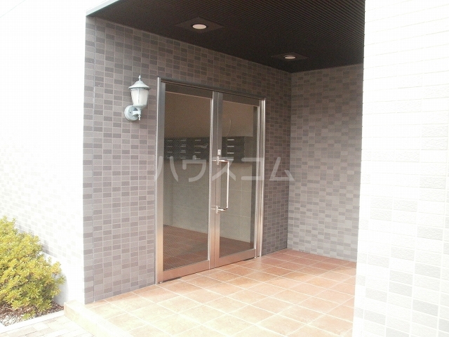 17/28 エントランス