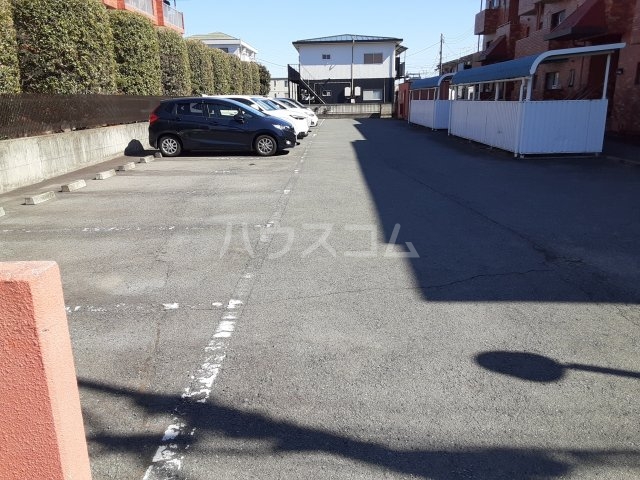 17/18 駐車場