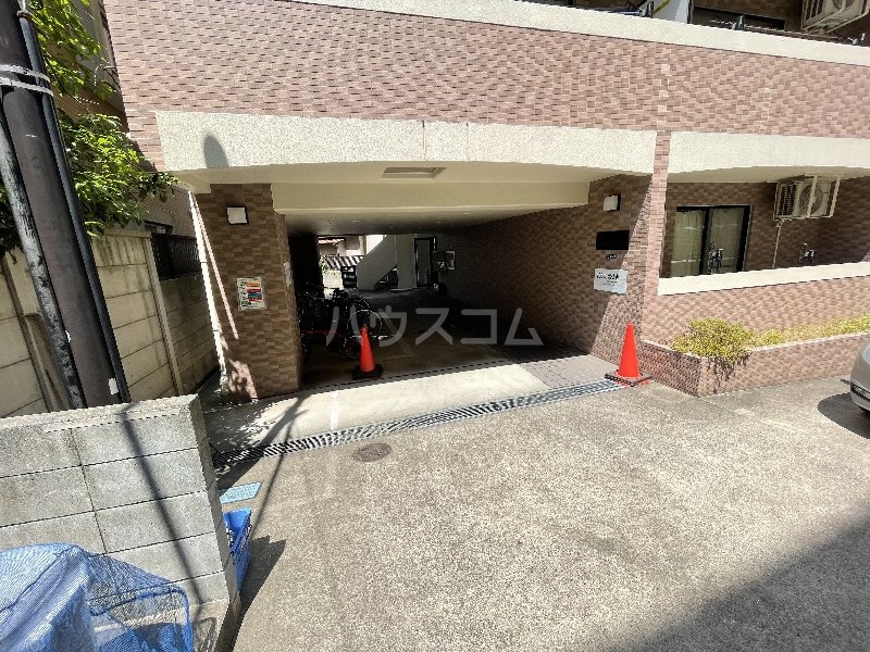 21/24 エントランス