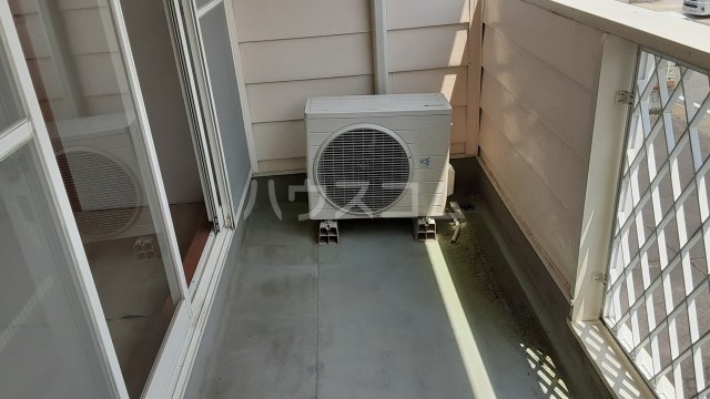 13/18 バルコニー