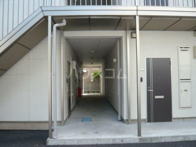 21/28 エントランス