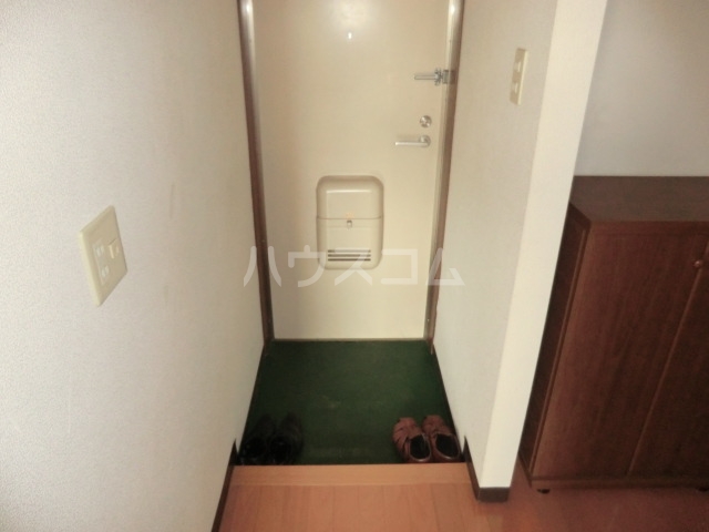 2/3 エントランス