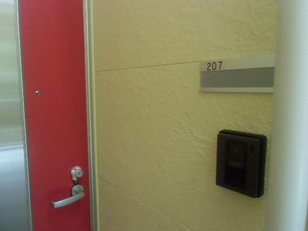 22/29 エントランス