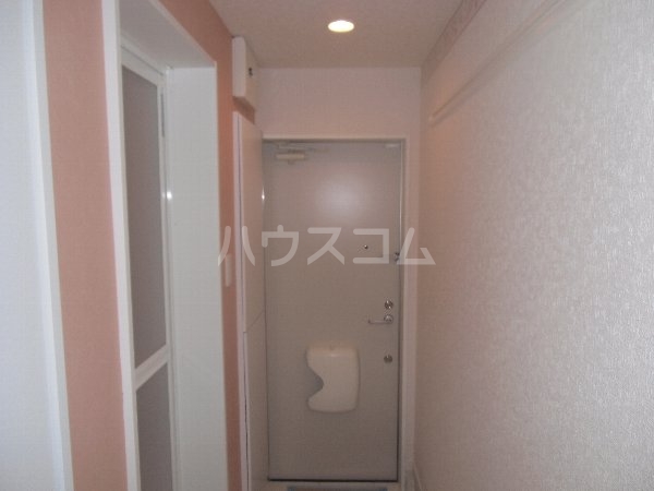 22/28 エントランス