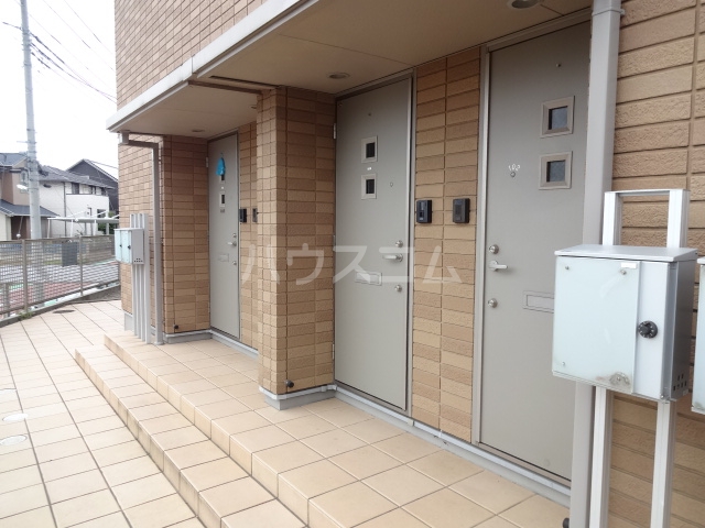 21/27 エントランス