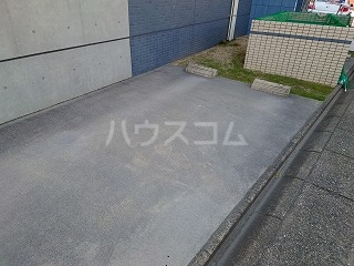 22/30 駐車場