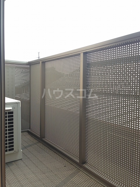 14/23 バルコニー