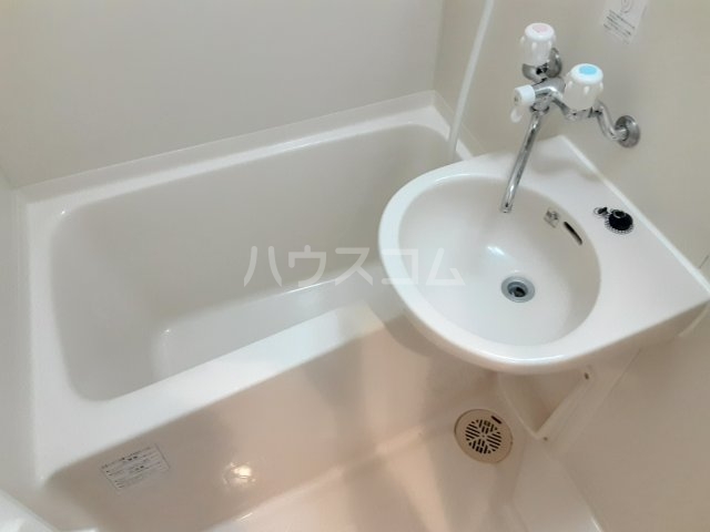 17/30 浴室