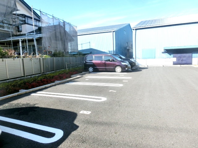 25/30 駐車場