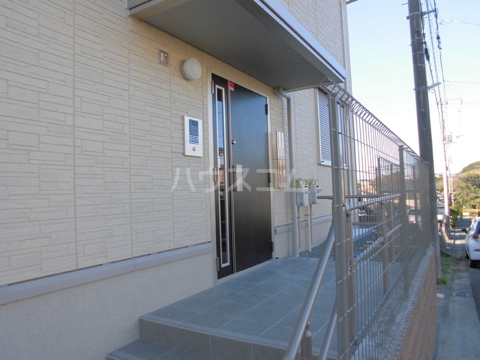 2/4 エントランス