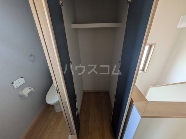 16/30 玄関