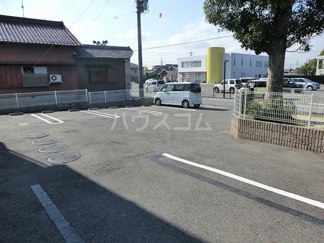 19/25 駐車場
