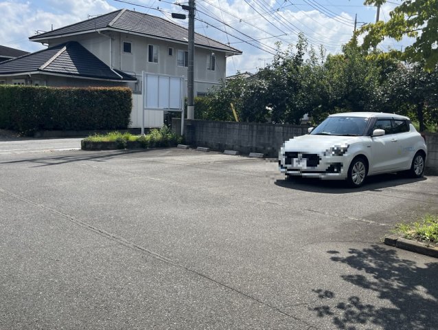 26/29 駐車場