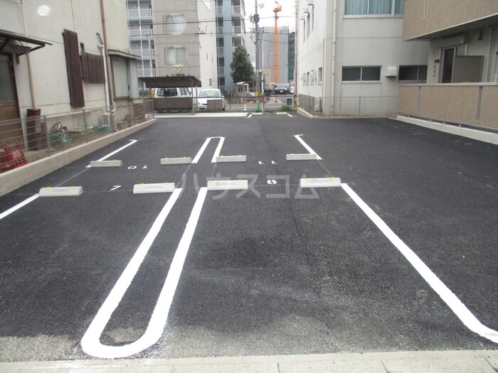 14/16 駐車場