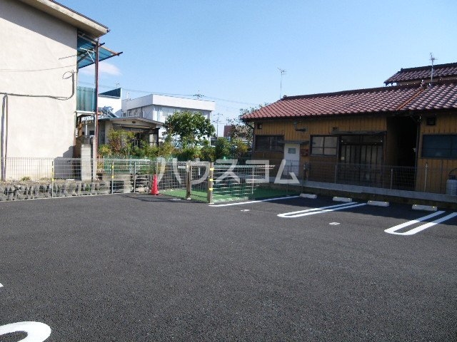15/20 駐車場