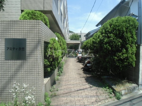 22/30 エントランス