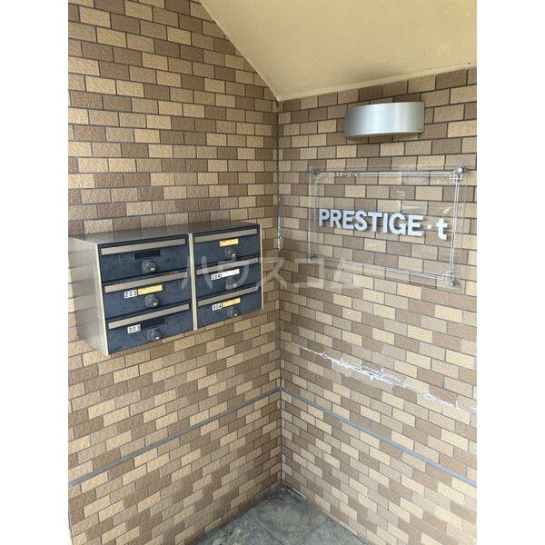 14/25 エントランス