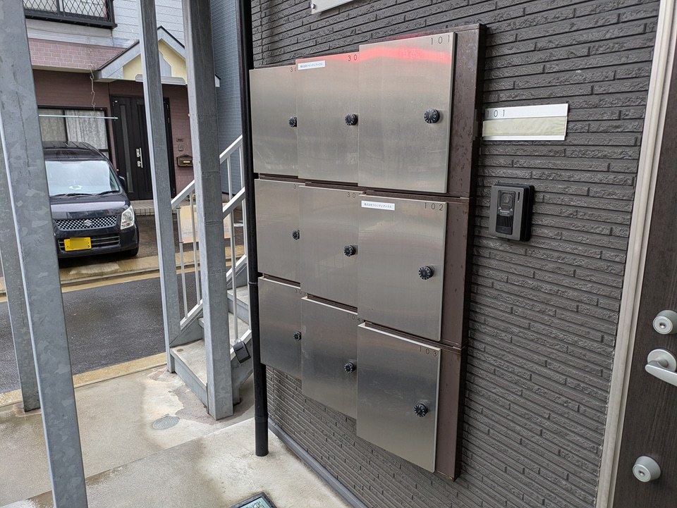 22/30 エントランス