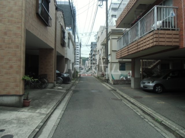 22/30 駐車場