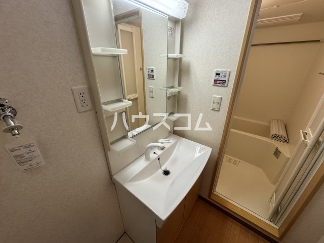 15/30 洗面