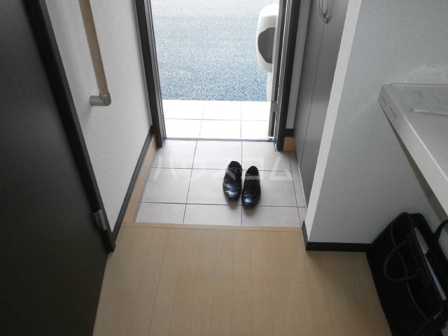 14/30 玄関