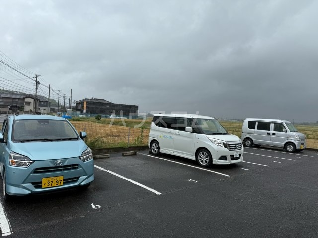 15/25 駐車場
