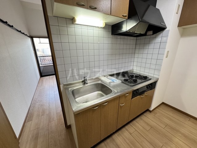 13/30 キッチン